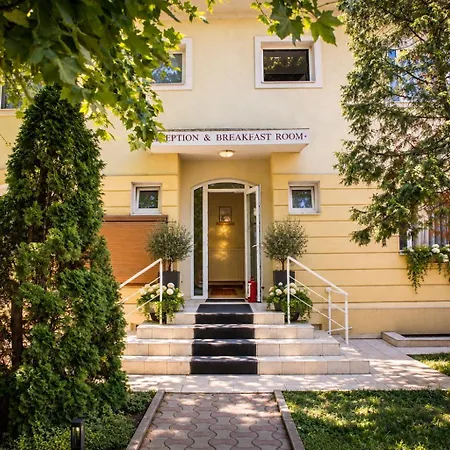 Imperial Hotel 3*