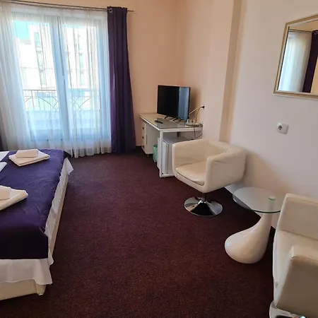 Imperial Hotel 3*