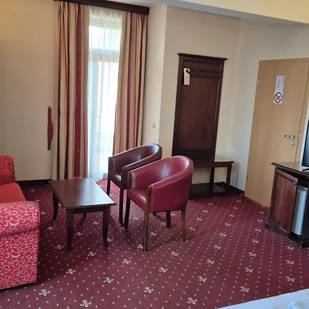 Imperial Hotel 3*