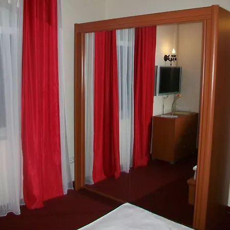 Imperial Hotel 3*